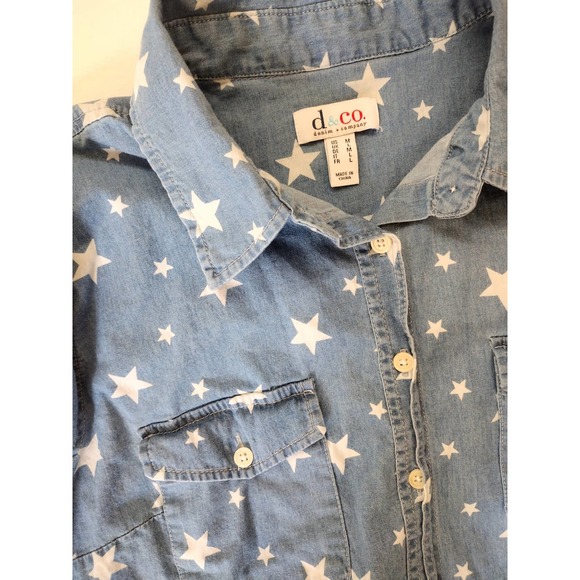 Denim & Co. Star denim shirt women size medium - Picture 2 of 2